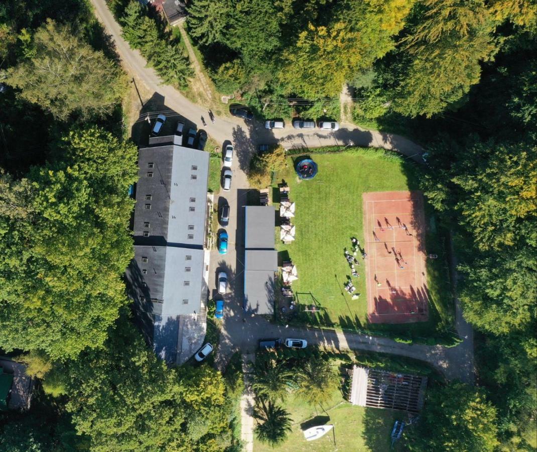 Hotel Zatoka Holcikovce Exteriér fotografie